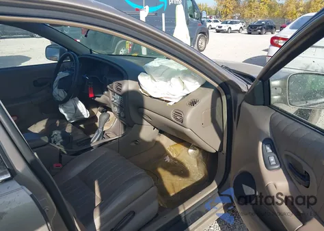 1997 Pontiac Grand Prix Se from USA, damaged, VIN 1G2WJ52K4VF288990